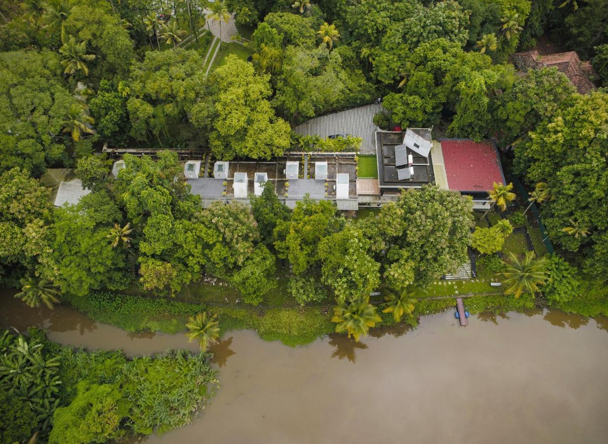 S River Resorts Kochi Buitenkant foto